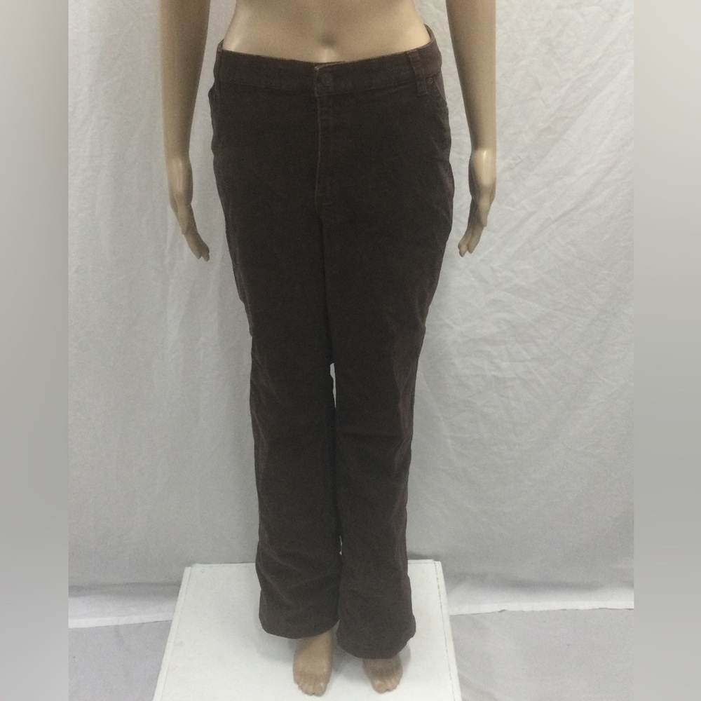 Women's Pre-Owned Size 16 Bootcut St. John's Bay Pants